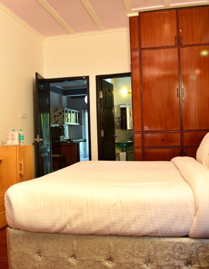 WhatsApp Image 2025-11-25 at 11.47.04